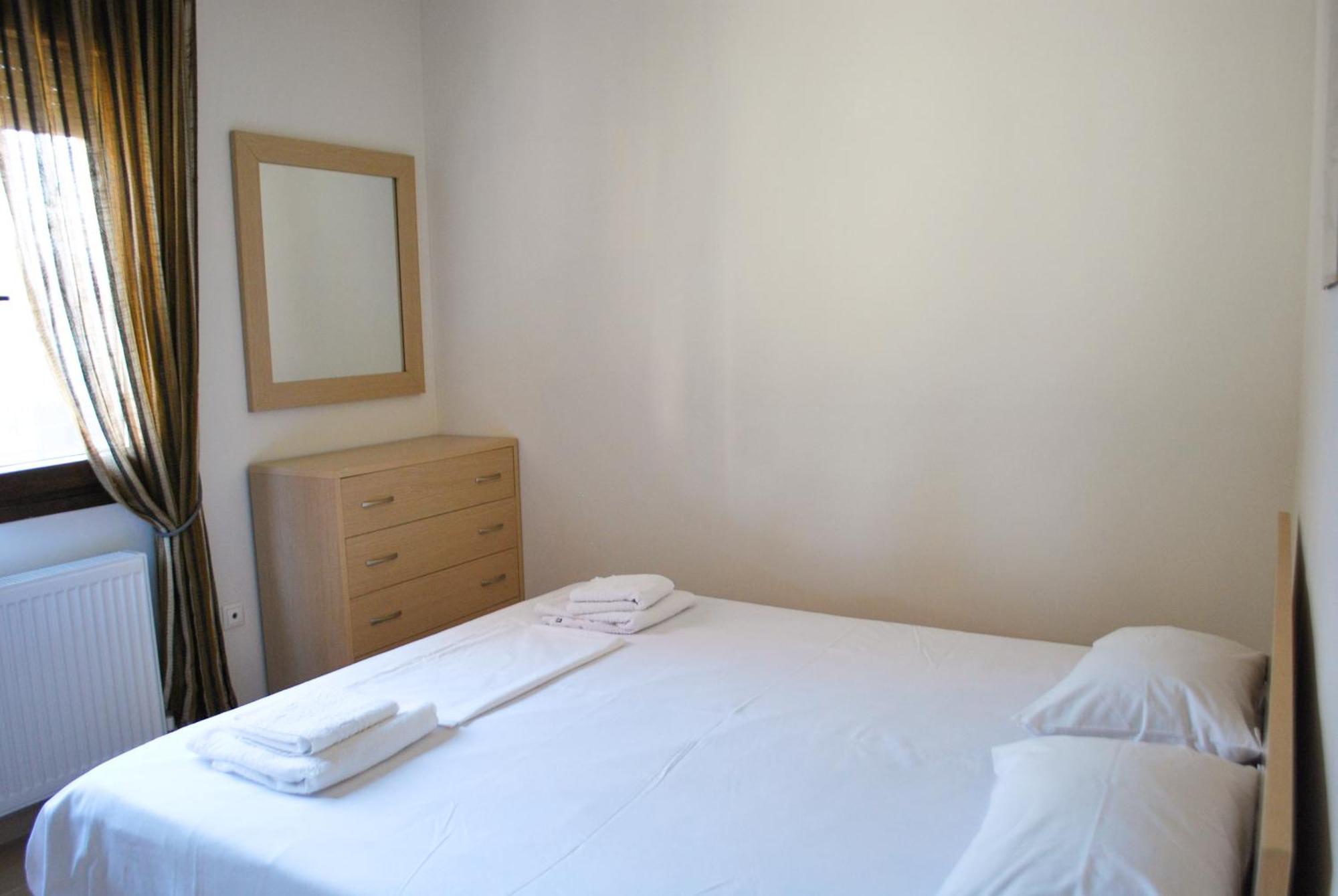 Canal Luxury Apartments Nea Poteidaia Exterior foto