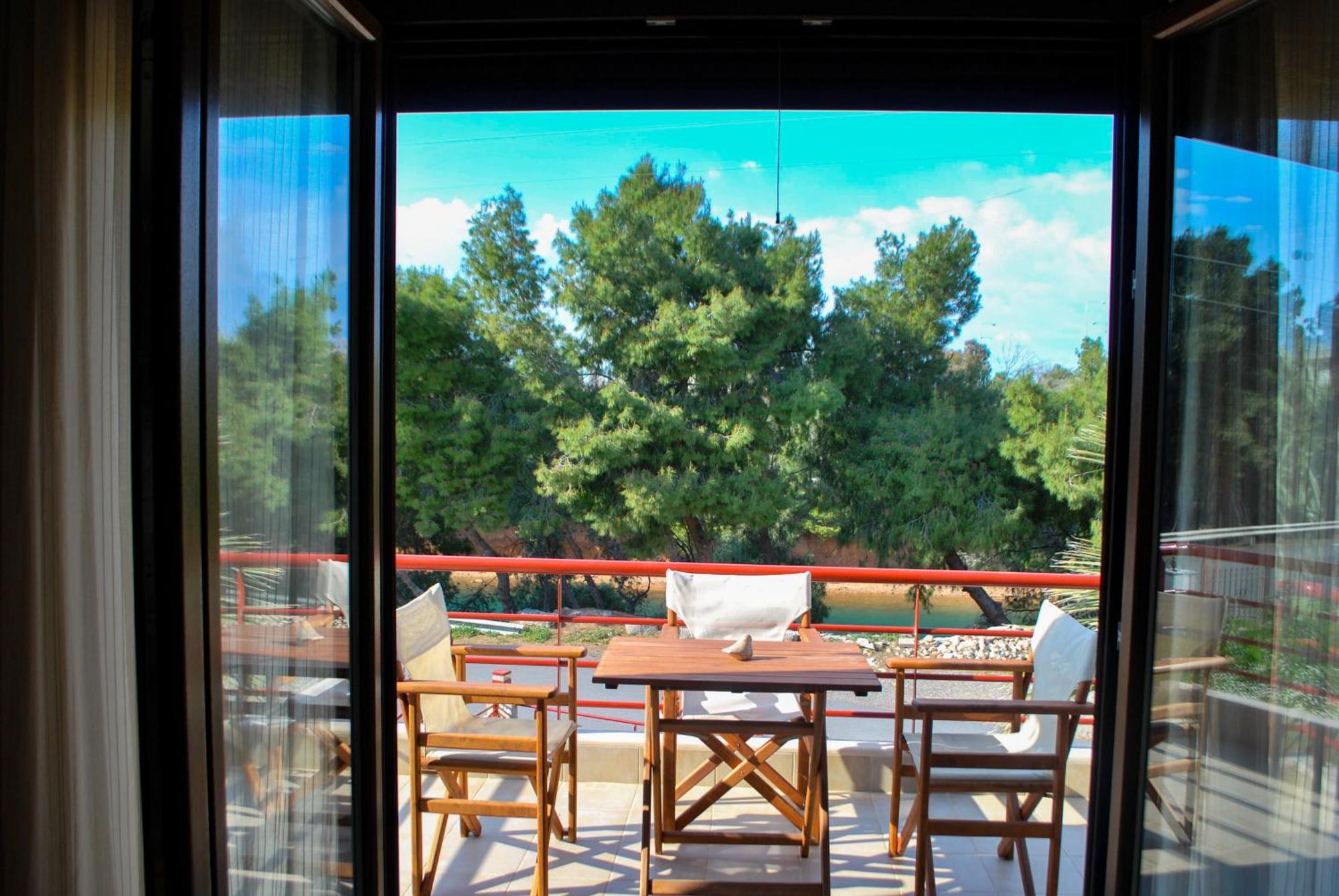 Canal Luxury Apartments Nea Poteidaia Exterior foto